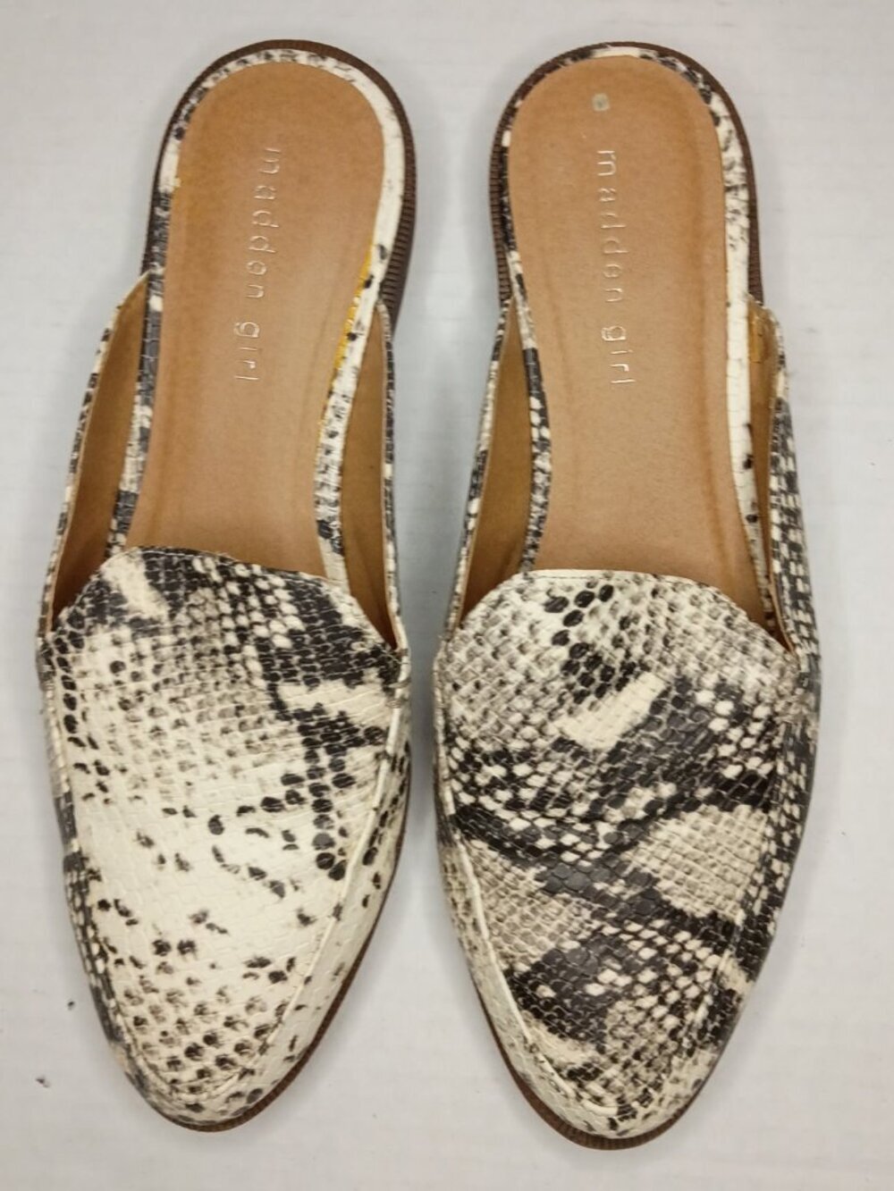 Madden Girl Mattie Snakeskin Pointed Toe Mule Flats Women's Size 8M